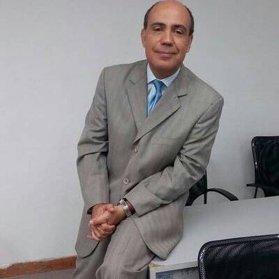 alcaldeledezma's tweet photo. Mitzy.Otorgan medida cautelar a @azerpaponte, presentación cada 8 días, prohibición de salida del país  y no puede declarar a los medios https://t.co/N0Dn8sNR0i