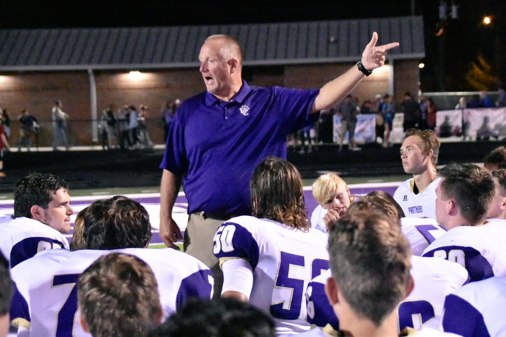 Final: Union Co. 56, Gilmer 14.

Cole Wright 294 total yds, 4 TD
Chad Buzzard 111 rush yds, 2 TD
Logan Dyer 4 rec, 82 yds