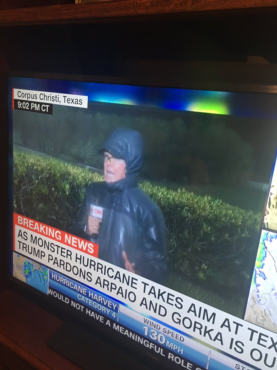 raquelzrotman's tweet photo. @CNN, maybe it's time to let @MartinSavidge back inside ๐ฑ#HurricaineHarvey #PoorMartin https://t.co/EVFZ4hHz26