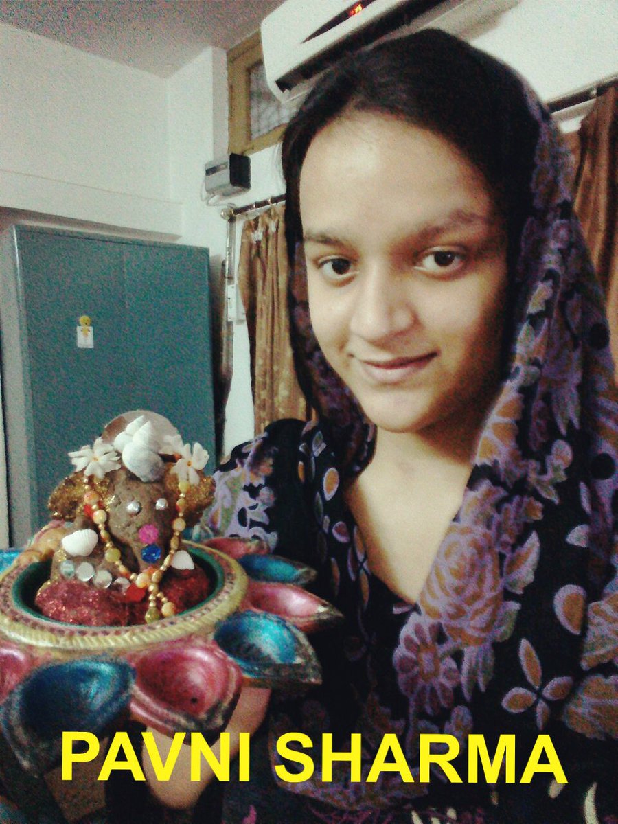 pavnisharma17's tweet photo. @SocialMazeweb Here Is My #Selfie With Ganesha #MAZEWEB My Eco Friendly Bappa Made By Me @SocialMazeweb https://t.co/5QQFwGC4Gt