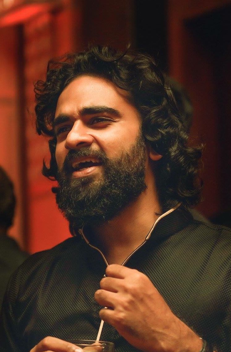AshokSelvan's tweet photo. #throwback to best friend @SitaraSuresh sangeeth. What fun! https://t.co/jvpHkuZUX5