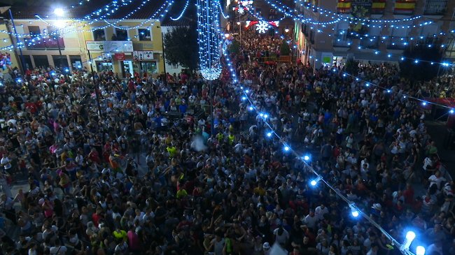 CanalnorteTv's tweet photo. Un pregón femenino y coral descorcha las #FiestasdeSanse 2017 (Vídeo >>> https://t.co/aEOM3xXkQZ ) #SanseEnFiestas https://t.co/s6LyEBJ6b9