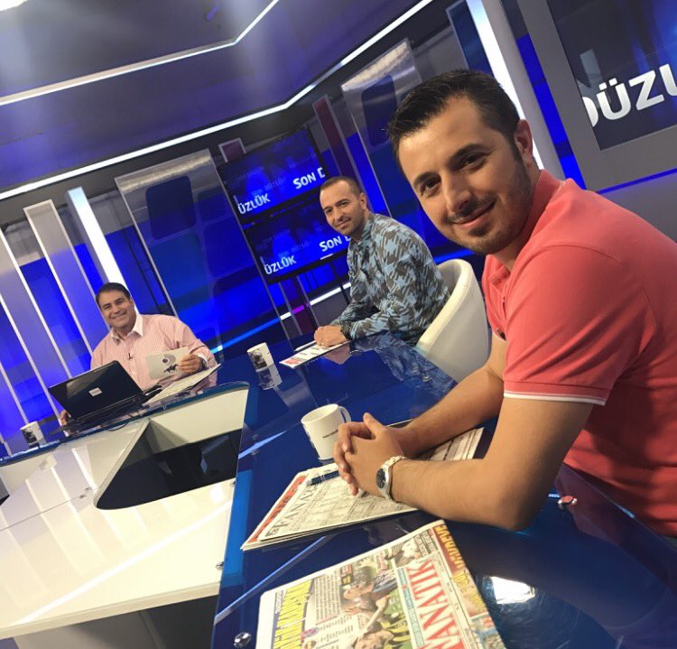 "SON DÜZLÜK" Vakti... Gündemi ve bugünü değerlendireceğiz...TAY TV 10:30'da...Tüm dostların katkı ve katılımlarını bekleriz...