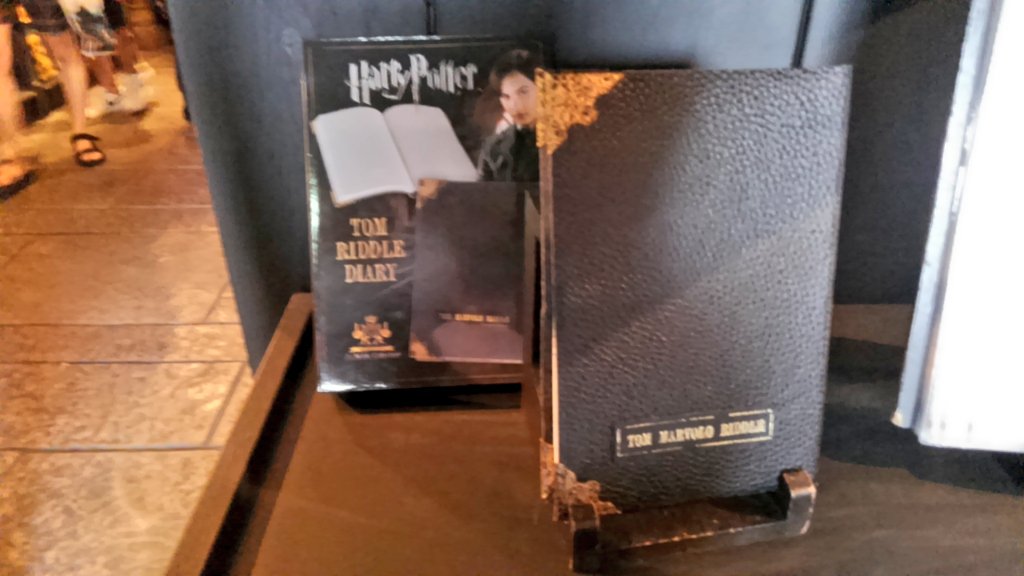 Tty Usjハリー ポッター商品情報 トムリドルの日記 5800円 Usjハリポタ T Co N1oni9h1kg Twitter Tty Usjハリー ポッター商品情報 トムリドルの日記 5800円 Usjハリポタ T Co N1oni9h1kg Twitter
