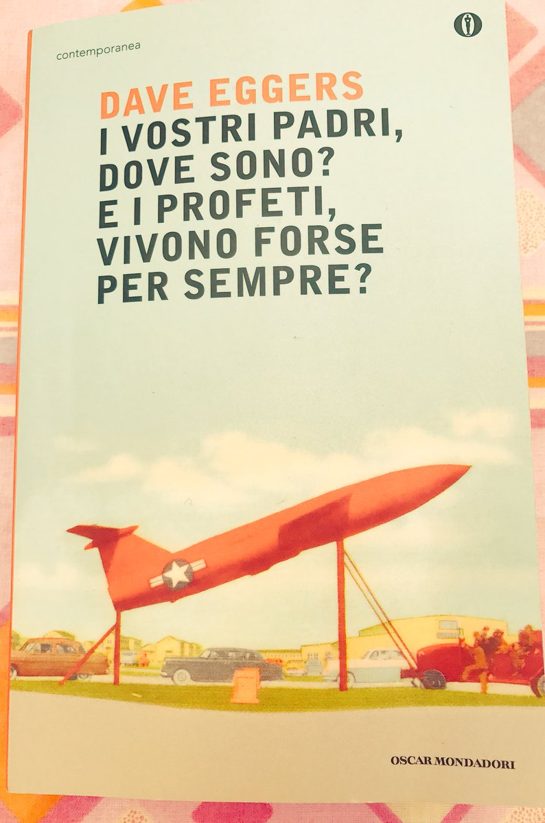 manuvalent3's tweet photo. Ritrovare Eggers dopo anni...come sempre un piacere!!! #DaveEggers #ivostripadridovesono?eiprofeti,vivonoforsepersempre? https://t.co/In0JdsJvru
