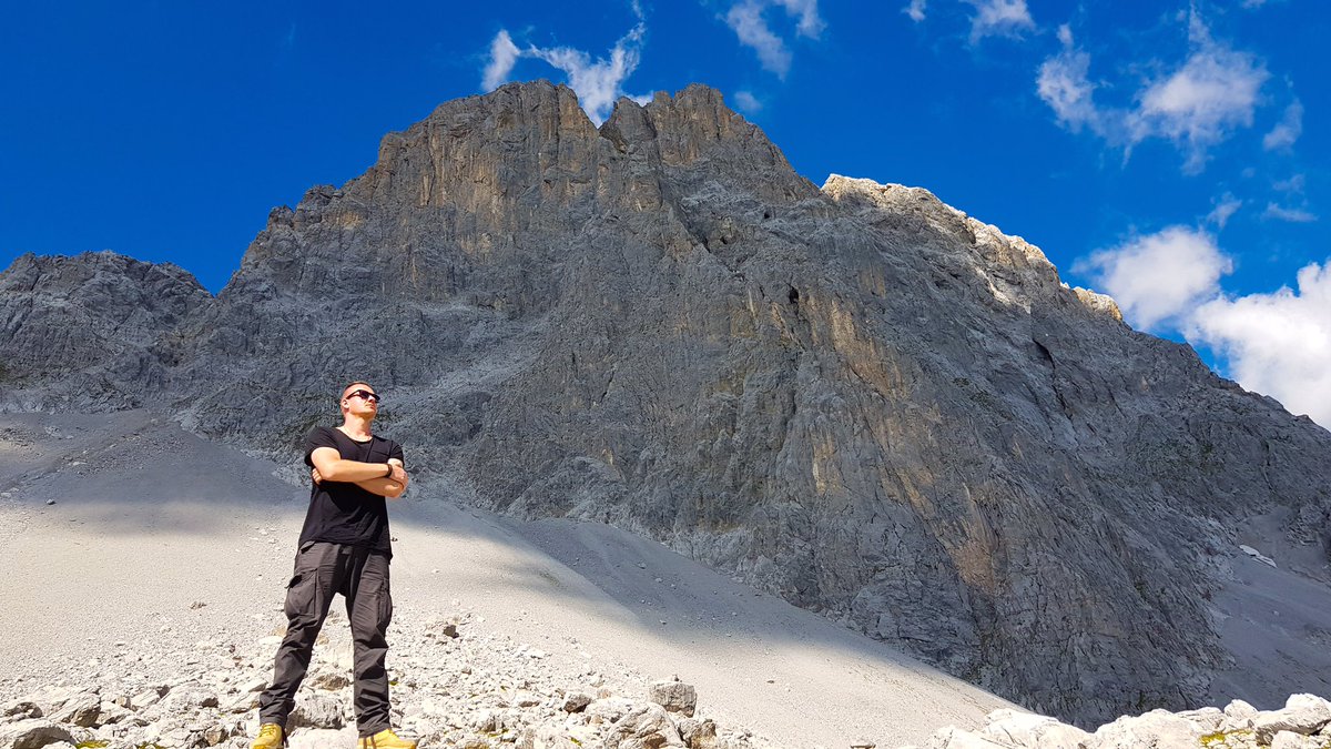 ViktorKidson's tweet photo. Sulzfluh, right on the border of Switzerland and Austria 😎 #sulzfluh #alive #switzerland https://t.co/G4gRN8SVFk
