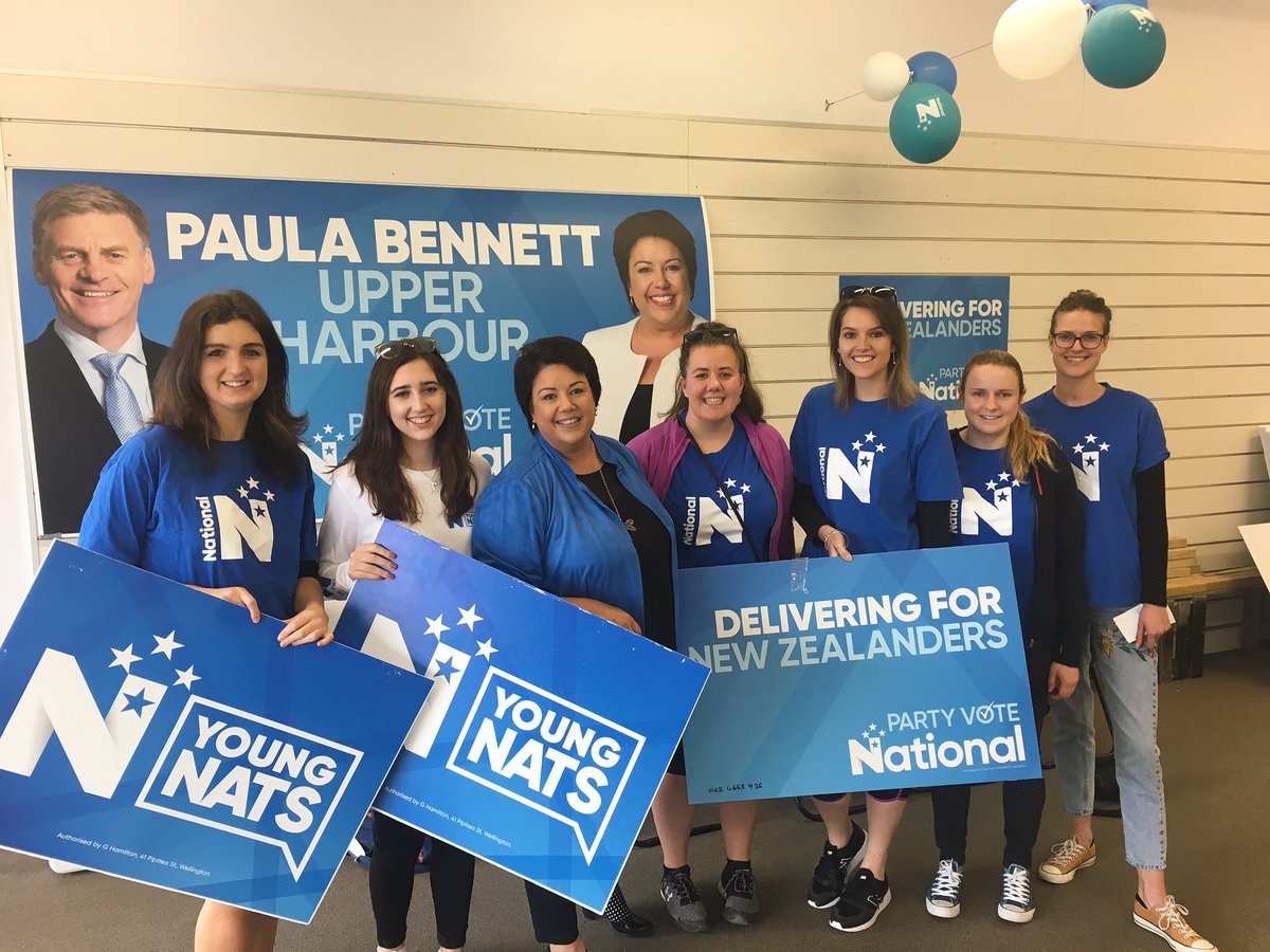paulalbennett's tweet photo. And the girls are out in force! #24blue https://t.co/txgg4hFrp5