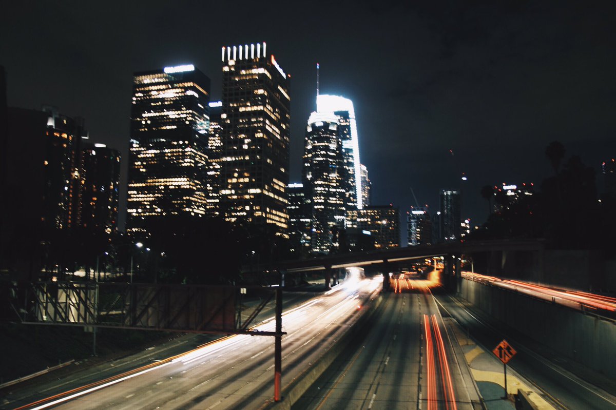 j_gerald10's tweet photo. summer nights &amp; city lights #laspot 📸 https://t.co/G6YRyZrafJ