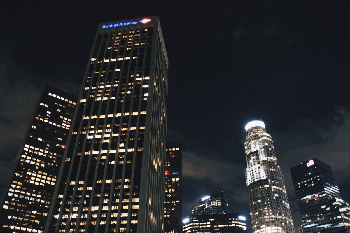 j_gerald10's tweet photo. summer nights &amp; city lights #laspot 📸 https://t.co/G6YRyZrafJ