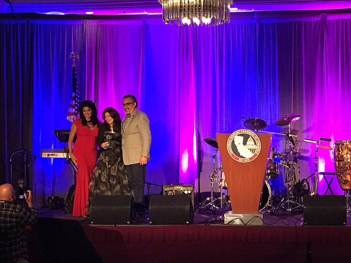 CAHispanic's tweet photo. The 2017 John Aguilar Awardee is GC Micro! Congratulations! #BuildingCHCC #CAHispanic https://t.co/Id7ZXoNPhU