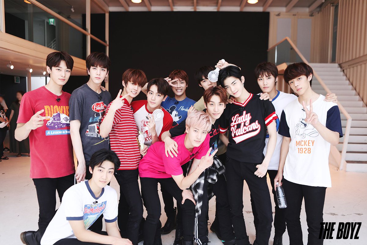IST_THEBOYZ's tweet photo. '꽃미남 분식집' 1회 V LIVE 하트 천만 달성 감사의 의미로 스케치 이미지를 공개합니다! 더 많은 사진은 팬카페에서 확인하세요! (꽃미남 분식집 투어 관련 공지는 추후 진행 예정입니다.) https://t.co/bJyoE9mrJb https://t.co/xnFTyVP9vp