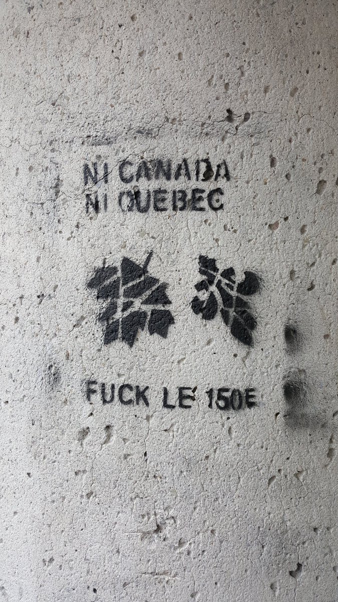 sonmi420's tweet photo. unceded.
Kanien'kehá:ka &amp; Anishinaabe territories.
montréal.

- on foot

#vive375 #unsettle150 #canada150 #decolonize150 #fuckle150e https://t.co/AHq6kuWutX