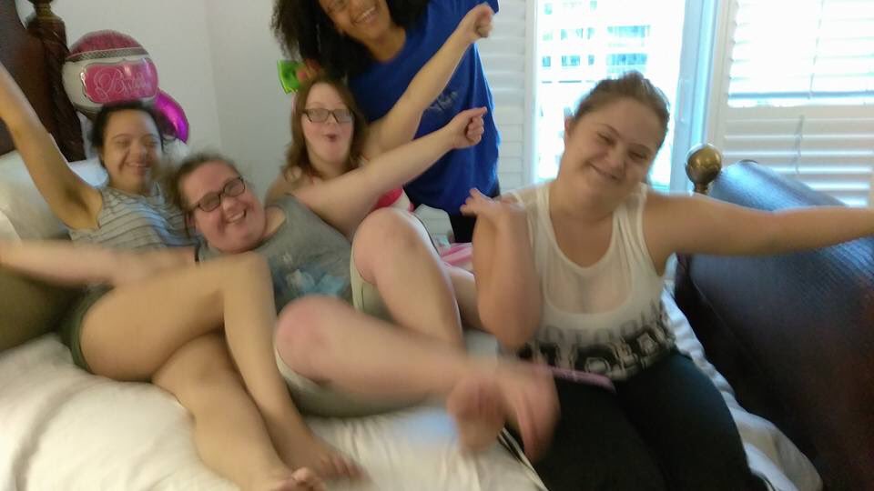 Mahogani13's tweet photo. Hotels party https://t.co/4TnmUdGa81