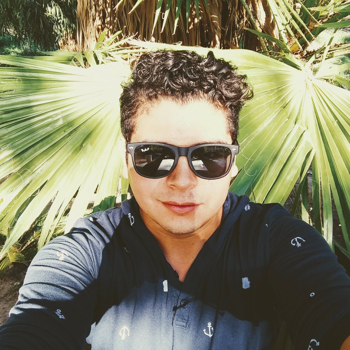EsSPECtrOsoL's tweet photo. #NuevaFotoDePerfil https://t.co/W8O3S7wN2Q