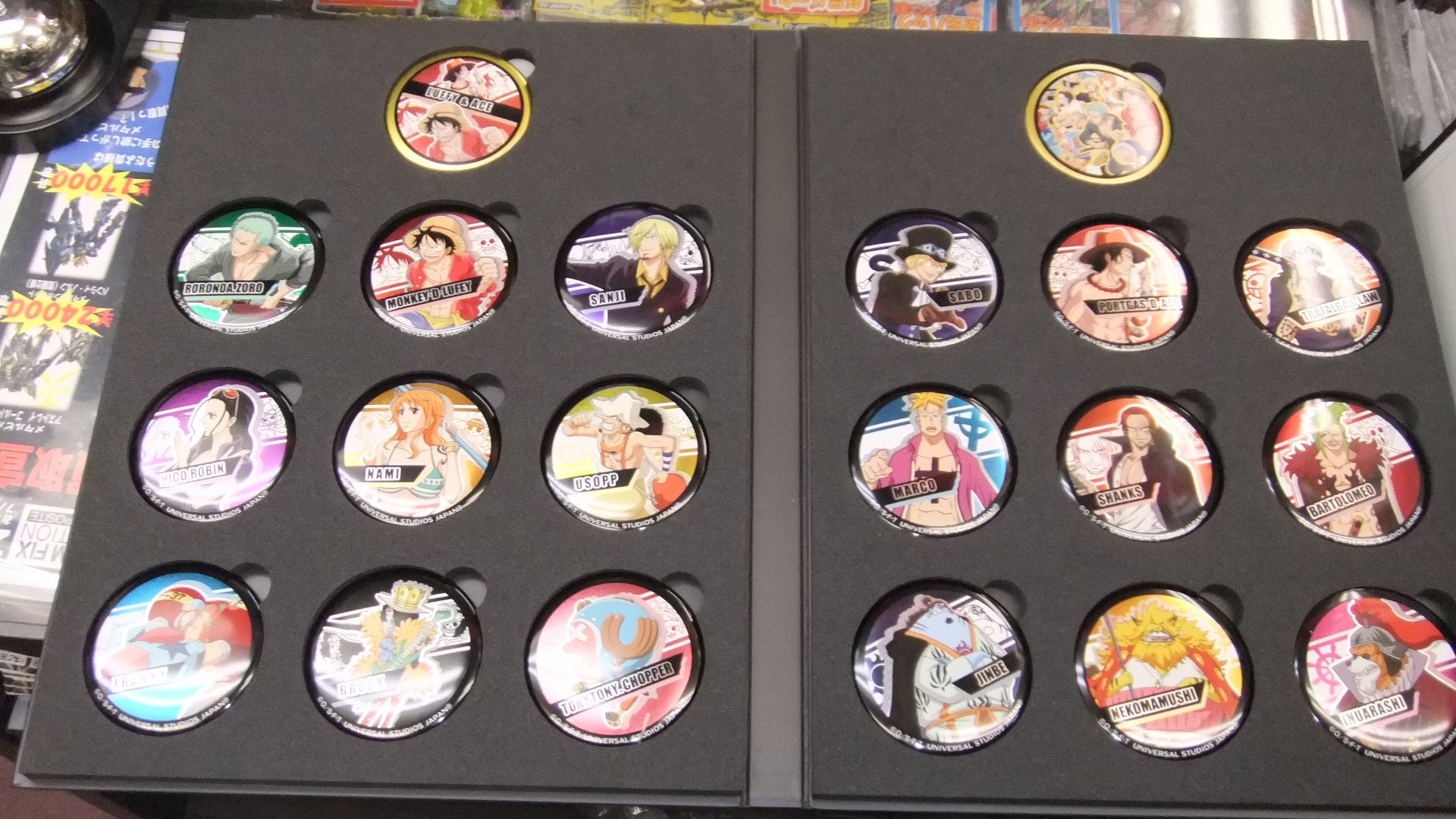 おたちゅう 秋葉原店 A Twitter 17 Usj ワンピース コレクタブル缶バッジ コンプリートセット ユニバーサルスタジオジャパン限定商品です ﾟwﾟ ﾉ 缶バッジといえど侮ることなかれ 実際みたらｈｉクオリティーですｗ 担当佐藤さんびっくり さすが定価 ｗ