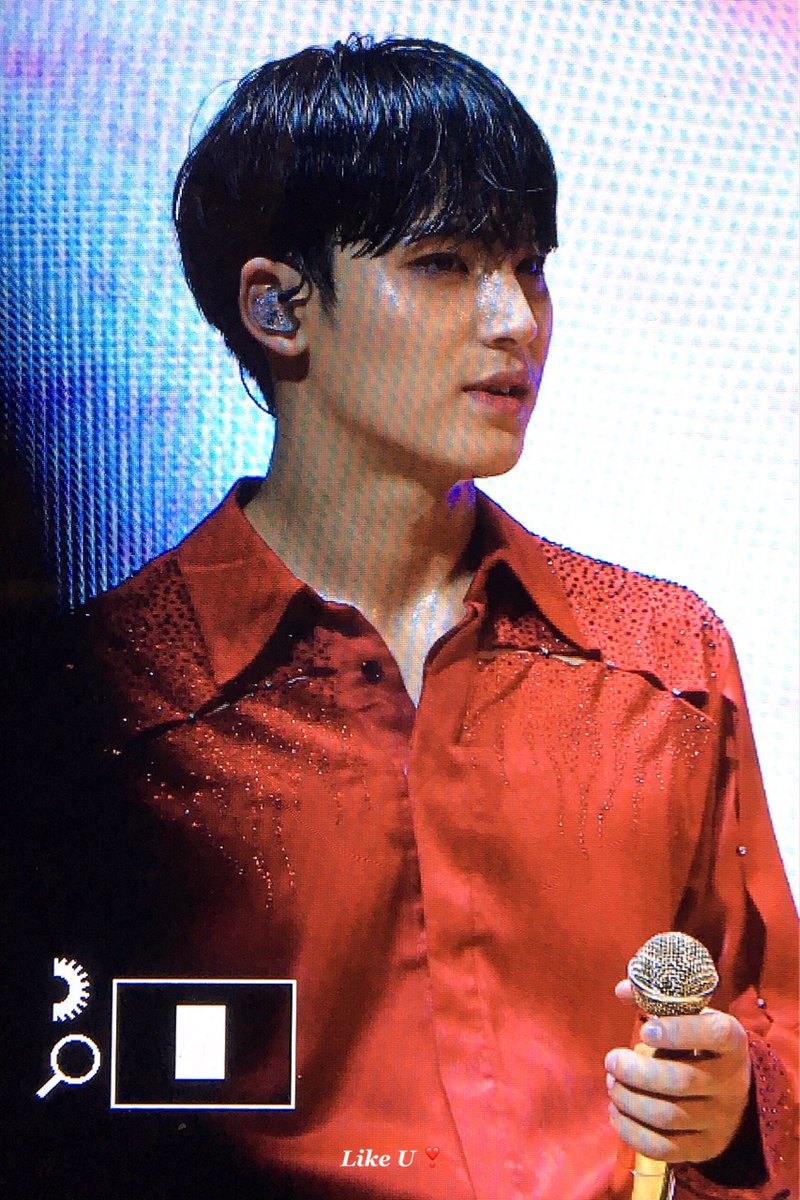 Adoring_SVT's tweet photo. [PREVIEW] 170825 (Toronto Time) #SEVENTEEN Diamond Edge in Toronto - Mingyu

#세븐틴 #민규
[© Like U] https://t.co/E3rYGOBF2D