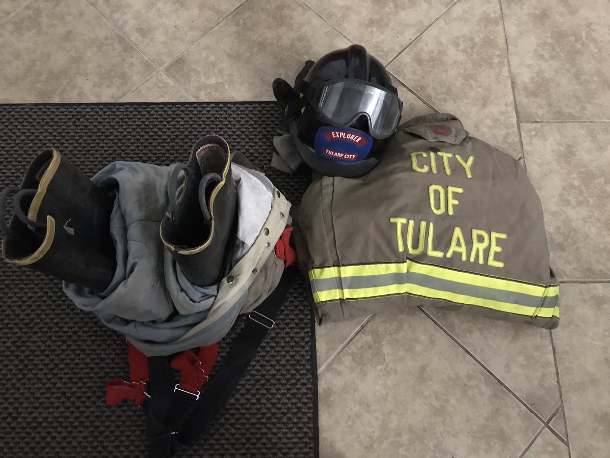 Austinnnn21's tweet photo. Very sad to leave this program behind but also very grateful to have had the opportunity to learn about the fire service🚒 https://t.co/XfBzx70F7k