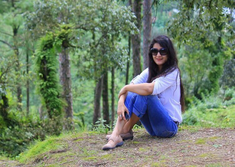 shatakshi_1's tweet photo. Once upon a time ~ when I had long hair. And was thin π€£
#FacebookMemory #SameTimeAnotherYear #MajorThrowback #Landsdowne #MonsoonOf2012 π https://t.co/0mwkvuCGk8