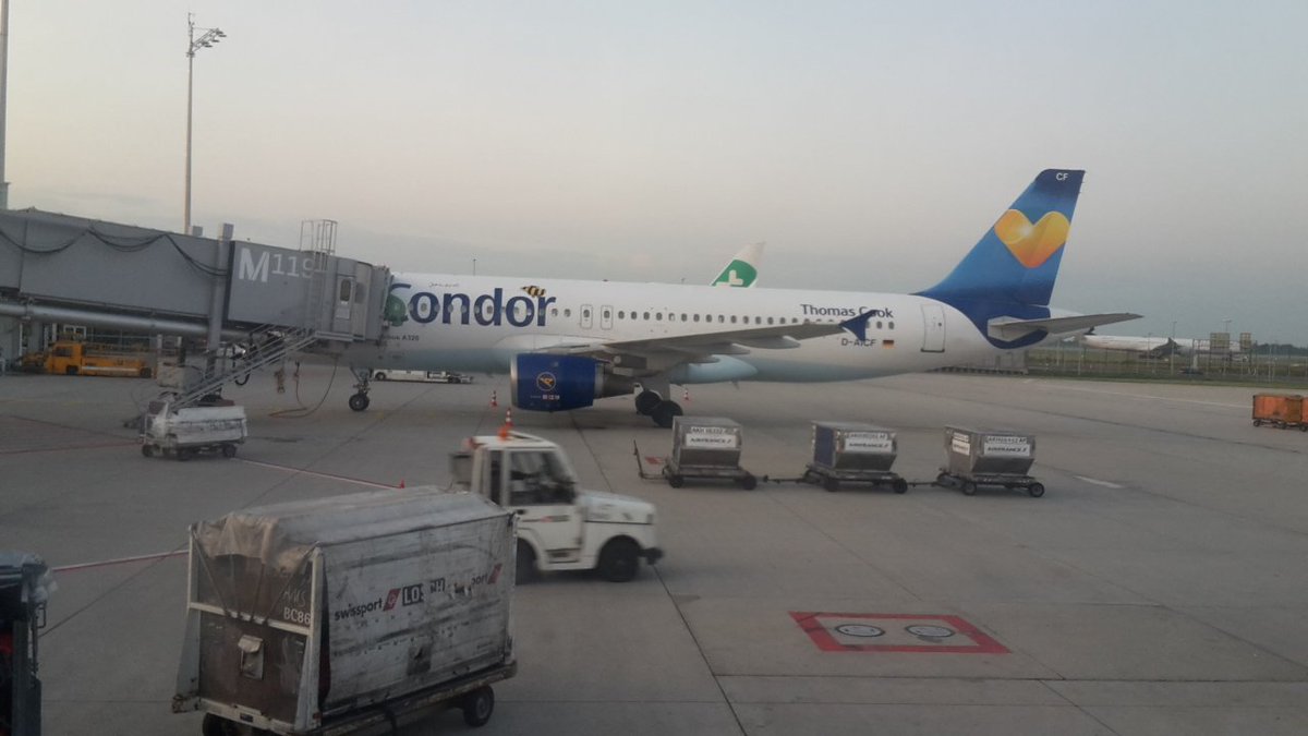 thcastle's tweet photo. Good morning @MUC_Airport Heute geht's wieder nach Paris für 5 Sendungen @Equidia_Live #langertag #tvmoderation @airfrance https://t.co/8SbtrLehc6