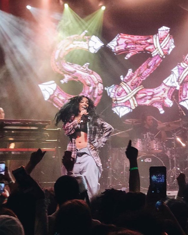 BOSTON I FUCKING LOVE YALL ! #AFROPUNK TOMORROW !! #CtrlTheTour tour 🙏🏾💗