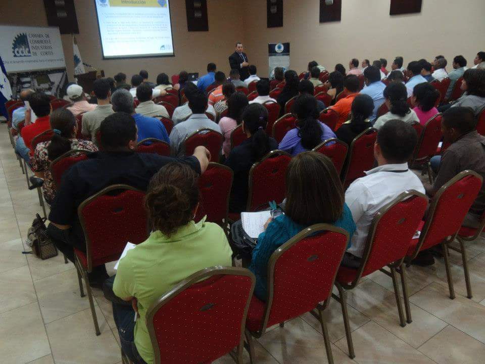 juan_pa2012's tweet photo. #ACSIO #Honduras conferencia técnico-legal sobre Sistema de Gestión de Higiene y Seguridad para pequeñas y medianas empresas; #CCIC 2012 https://t.co/jeMlV5Kvag
