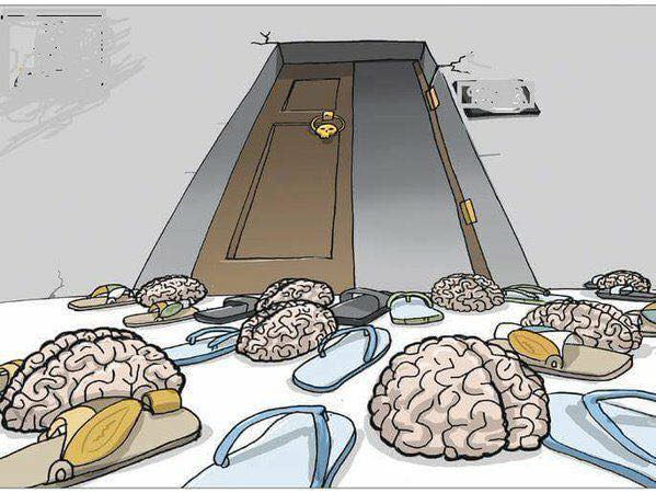 This is how Indian people are, when they reach any baba! #Deraviolence #KhattarMustResign #pulwama