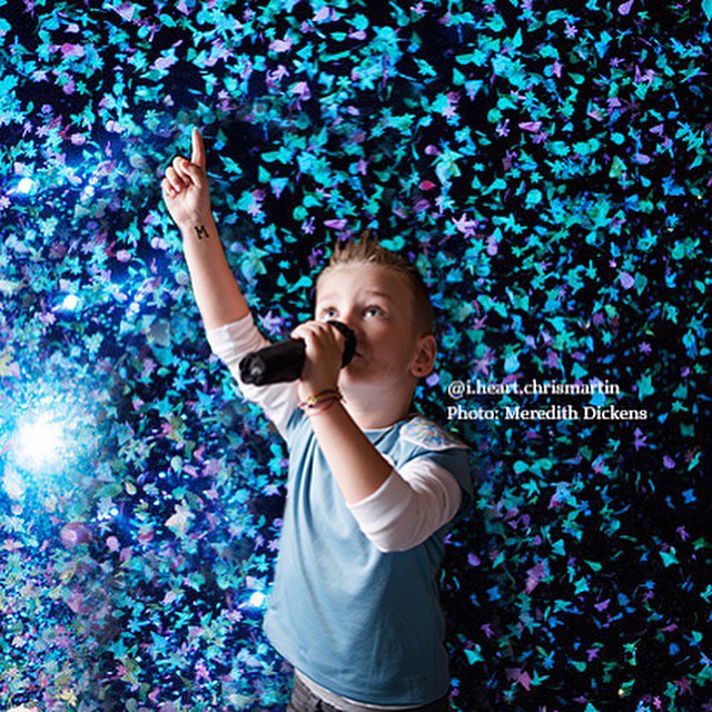 MDickensPhoto's tweet photo. Luminous and wired! My little #chrismartin @coldplay Stay safe during #HurricanHarvey #Coldplay #ColdplayHouston https://t.co/2vZEbvM2WT