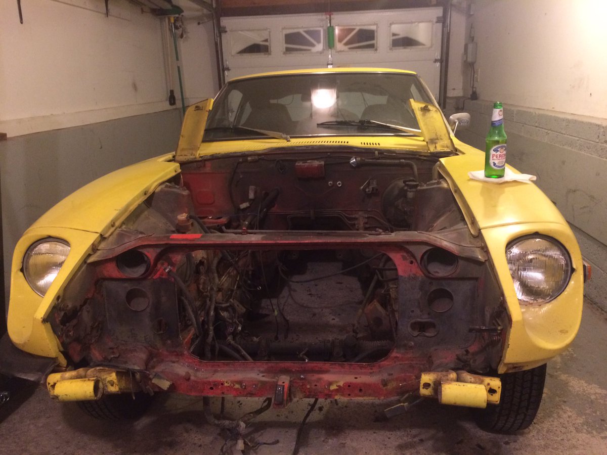 CarsNToys's tweet photo. Getting her ready for blasting..floor pans are completely shot #240z #datsun #s30 #rust https://t.co/uqfDgZpNK3