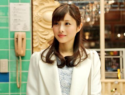 失恋ショコラティエの 紗栄子さんみたいな 髪の毛巻いてザ 女の子みたいな 服も着たいけど可愛くないと似合わない