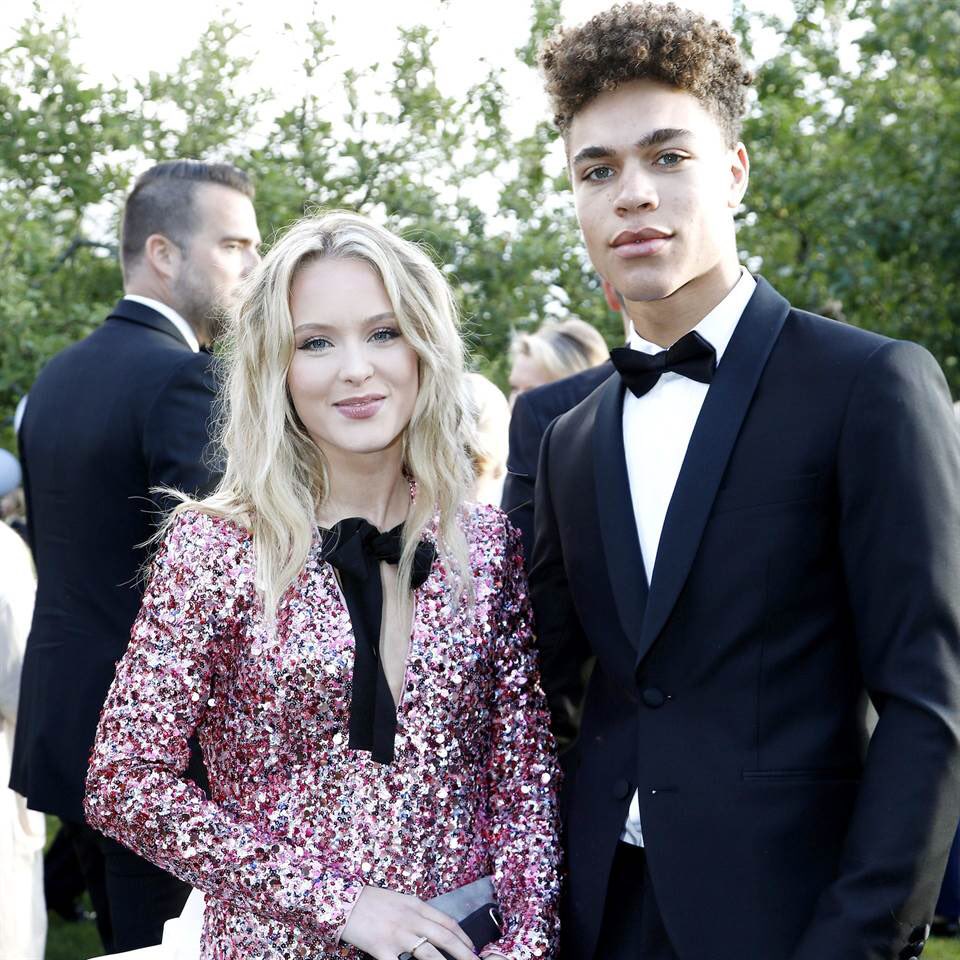 updateszrian's tweet photo. New pictures of Zara &amp; Brian from yesterday https://t.co/B5jbSRS7kI
