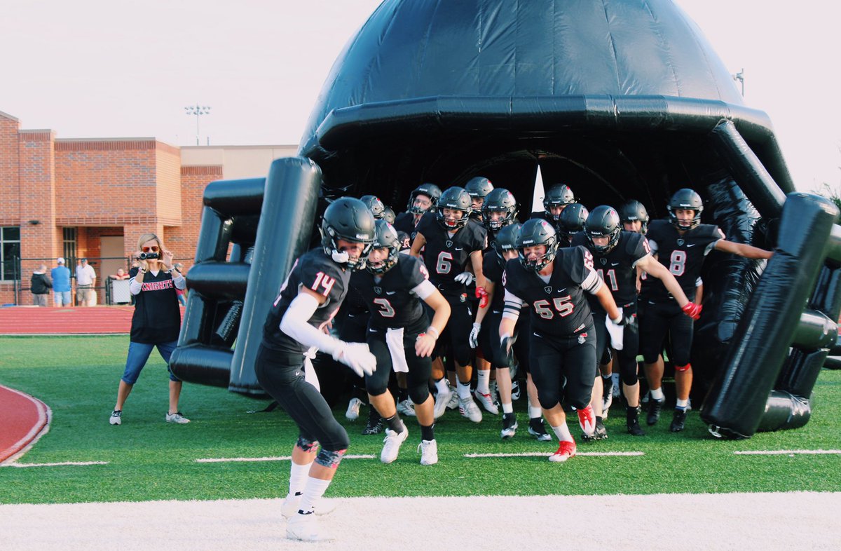 CCS_2020's tweet photo. CCS vs Cashion — 2017 https://t.co/rmwzcCOGyp https://t.co/T1dsZCCGc1