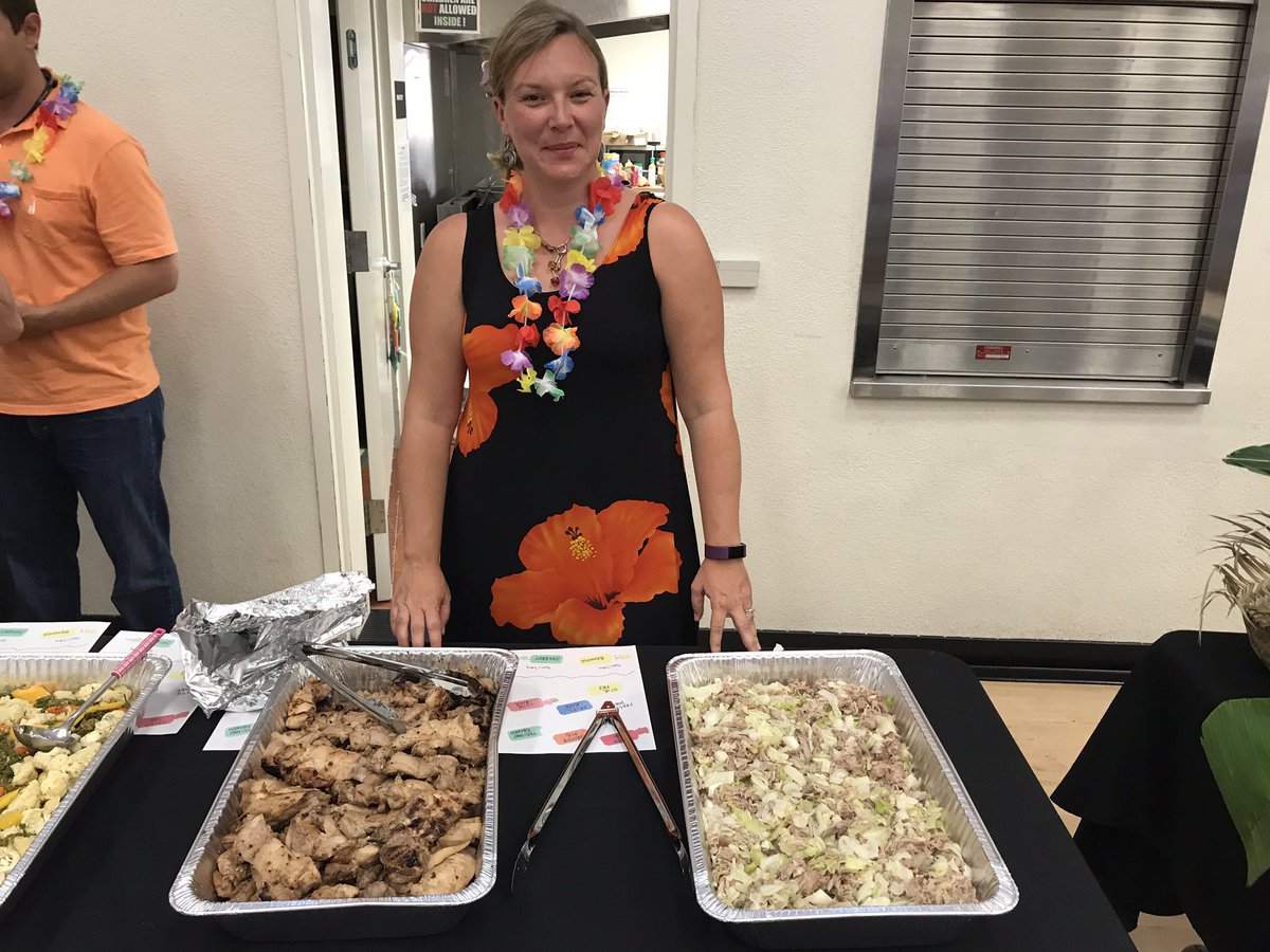 ihmcougars's tweet photo. 🌺Taste of Aloha Luau 🌺what a night!🌺authentic 🌺delicious 🌺community🌺#ihm❤️#whatdoyoumeanitstimetogohome https://t.co/4b0zTblFha