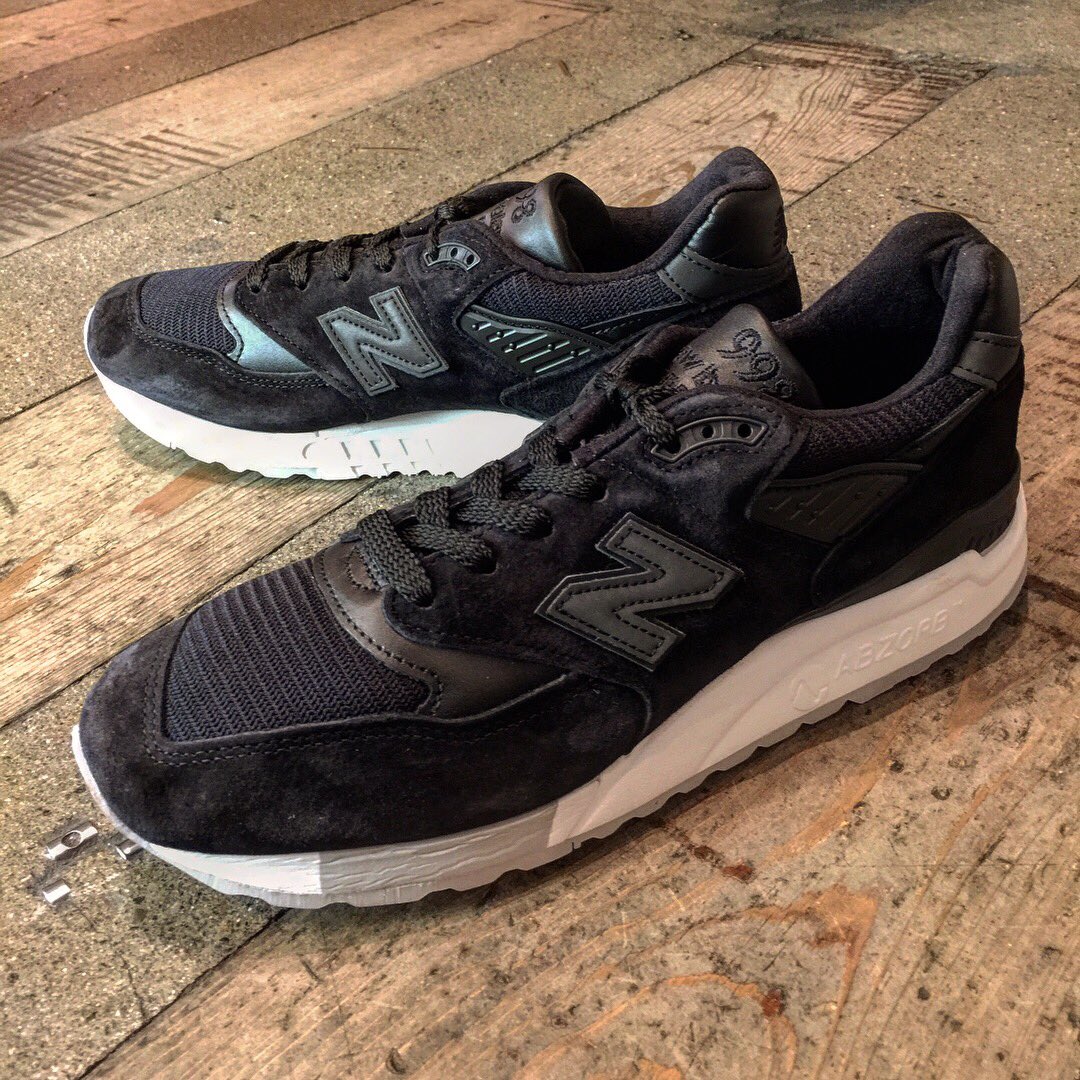 hts_rs's tweet photo. new balance ”M998”
Black Suede
ブラックスエードの998、新入荷しました‼︎
#newbalance #m998 #abzorb #madeinusa #2017fw #ニューバランス #スニーカー #menscasual https://t.co/zOpoALlVVG