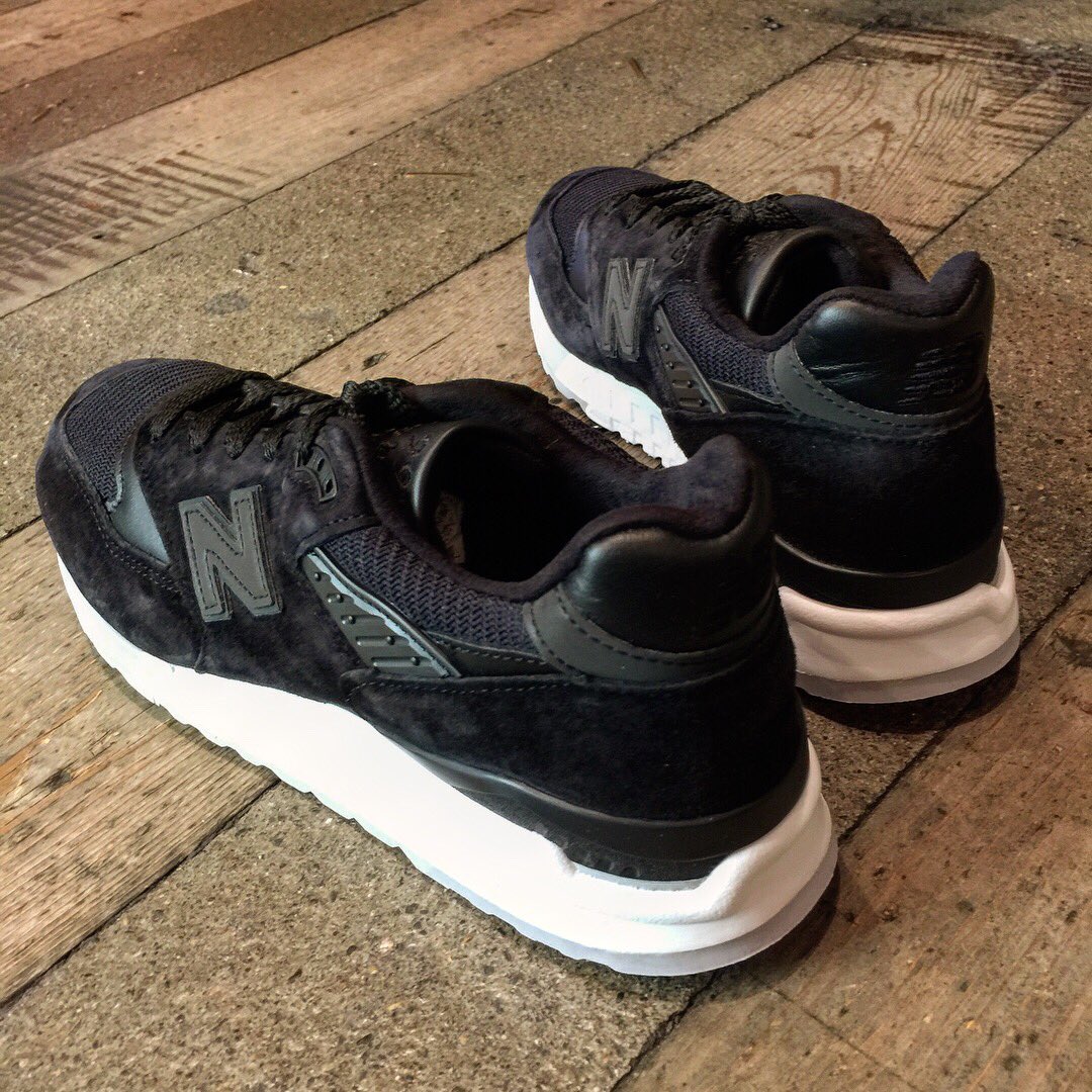 hts_rs's tweet photo. new balance ”M998”
Black Suede
ブラックスエードの998、新入荷しました‼︎
#newbalance #m998 #abzorb #madeinusa #2017fw #ニューバランス #スニーカー #menscasual https://t.co/zOpoALlVVG