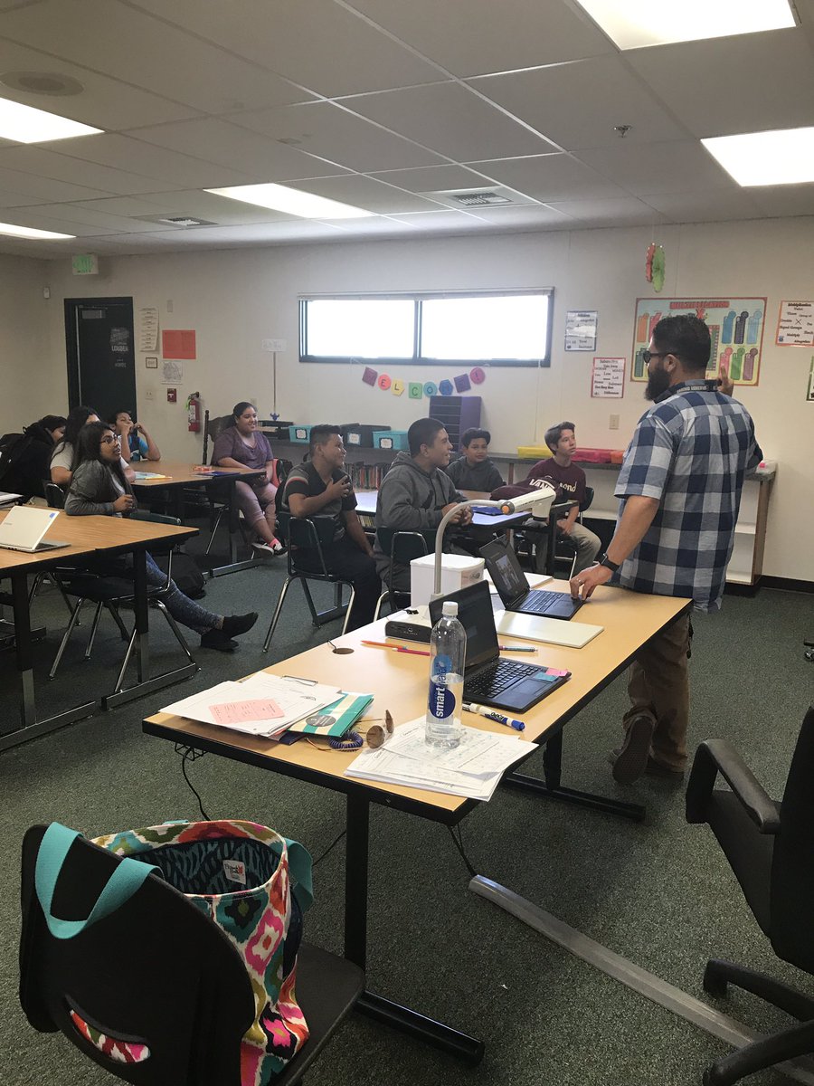 LinzBaxter's tweet photo. Engaged in schoolwide expectations, thank you admin! @JJayala_Sr  #RMMSfam https://t.co/5NMRCNXaCO