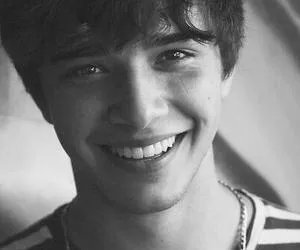 renaftserrano's tweet photo. -🌙8
#JulianSerrano #Serranistas #KCAArgentina https://t.co/nPVvzKuutw