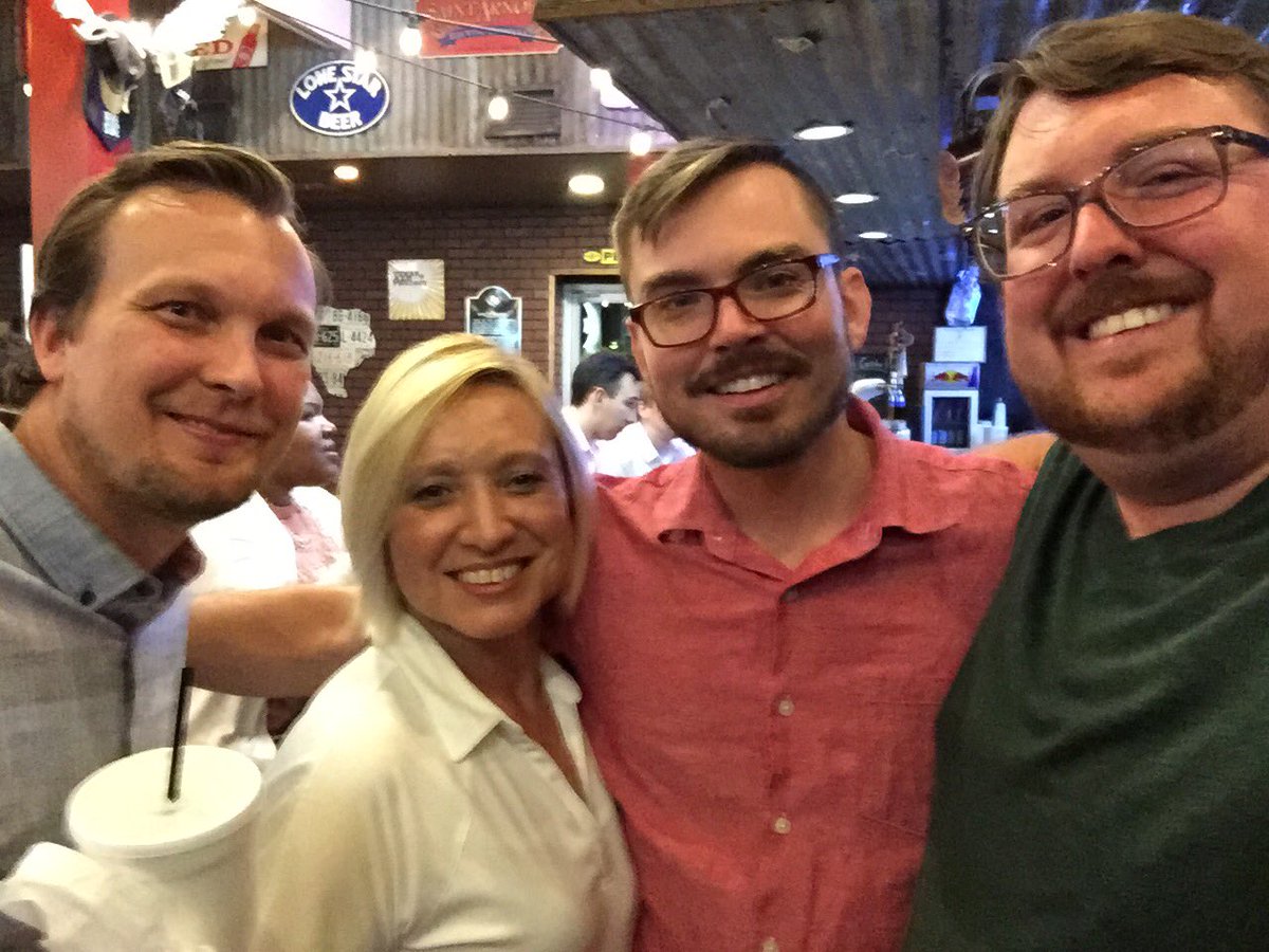 RadJobsMara's tweet photo. A little after work fun @AIQ, meeting new #Atlantafriends and eating good #BBQ @DallasLockhart https://t.co/vo15O9LafD