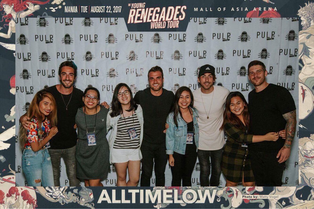 gianinaqsolis's tweet photo. #ATLinManila2017 MY HEART FEELS SO HAPPY THANK YOU MY HEROES ❤️ @AlexAllTimeLow @JackAllTimeLow @riandawson @zackalltimelow https://t.co/mT7AdzZJo6