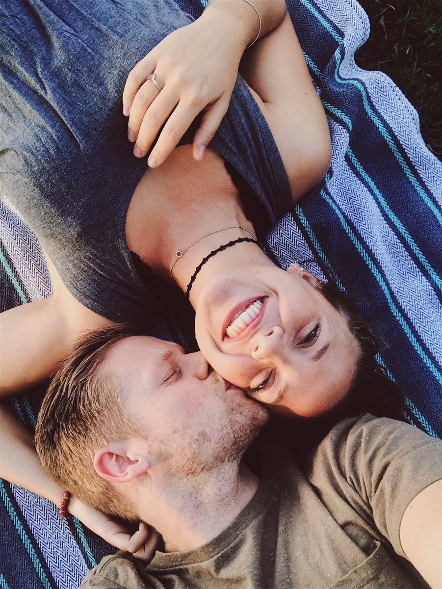 taylerlanning's tweet photo. So we were cute...and then I saw a bug. #goals https://t.co/7nZD2W0tXt