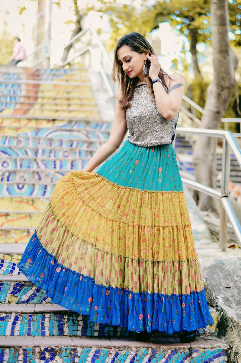 shilpiiz's tweet photo. Stairway to heaven... Created this look for the festive season. More coming up on blog. #TheStyleToast
📸: @mayurshedge https://t.co/o975gwuPzw