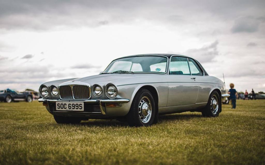 CressingClassic's tweet photo. Full of sass 💁🏼 #CressingClassic #carstagram #carsofinstagram #carporn #classiccar #classiccarshow 📸 @not_dull https://t.co/n0s5CFQ2B1 https://t.co/bNH4PnqYQn