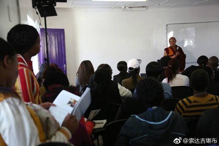 科学的性质决定了，科学无论如何发展，也无法改变人性中的贪婪、仇恨、愚痴、嫉妒和傲慢。
当科技之剑被人性中的黑暗力量所利用，人类的灾难就可能爆发。