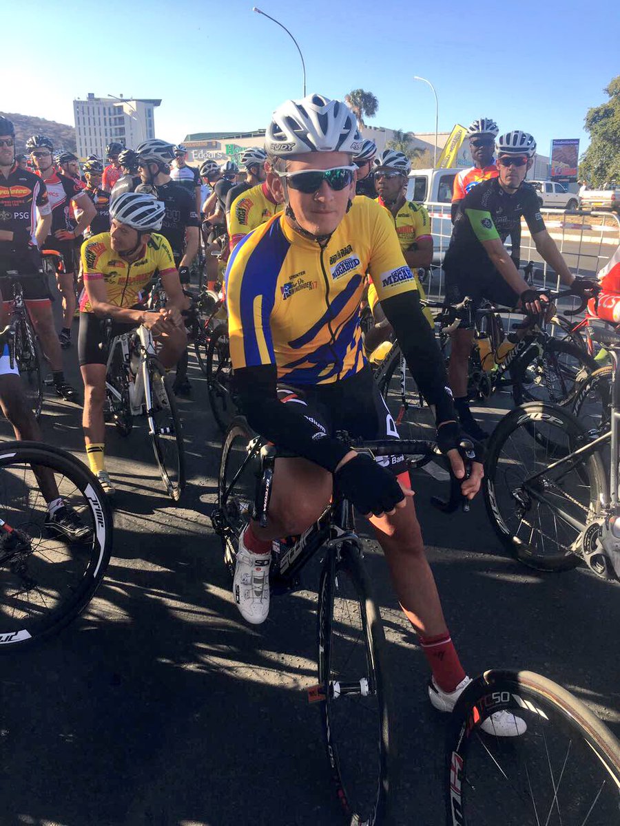 DSVSHIFTAcademy's tweet photo. #TeamBCX ready to start stage 3 off in full colours @Davidamaree #LeadersJersey @CalvinBeneke #PointsJersey @stevenvheerden #KOM Good luck! https://t.co/OZpM5sjYeQ