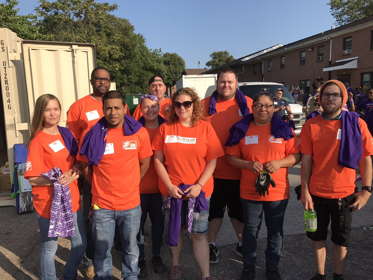 ChuckNeary's tweet photo. Store 2505 representing at The Baltimore City Kaboom build!! Lets do this @EmgeJim @TeamDepot @JohnRolison  @Justin__Venegas @DolleNicholas https://t.co/jMkYIH1yZL