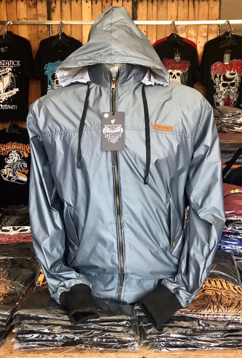 WA/TG : 0817200181
Jaket Parasit Topi RSTNC
Size: L XL 
IDR110K