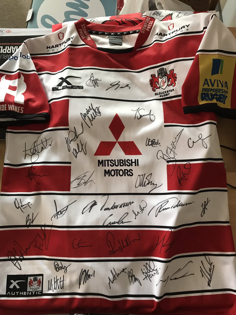 Lambpie1973's tweet photo. Wandered down to the @gloucesterrugby #BeachWeekender with @hayleyw96x sorted another for the wall and good to see @TallySparkle and Al https://t.co/UZrEQ9BwOs