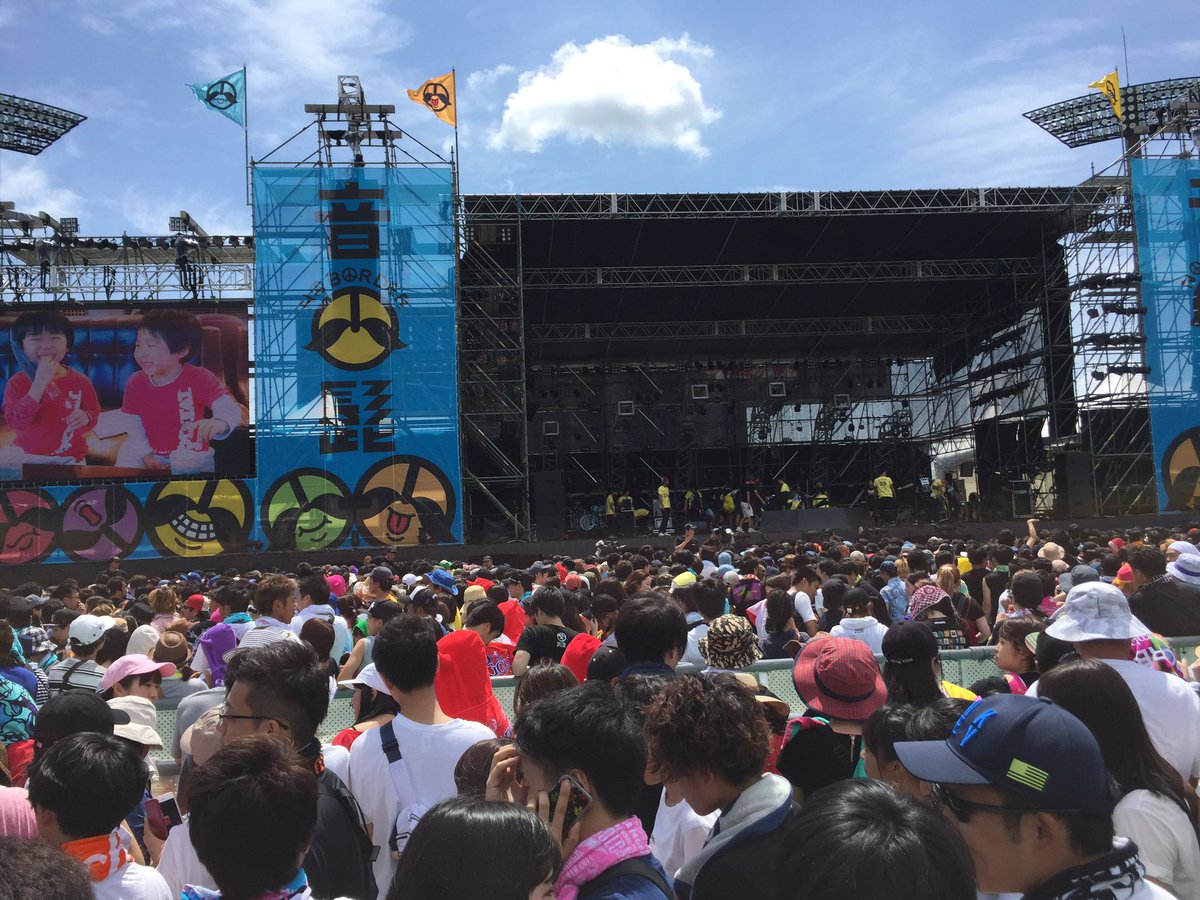 Keis0000's tweet photo. 今週は2個もライブ行けてサイコーかよ😍
今日は音髭だったよー https://t.co/M05MJHVcaf