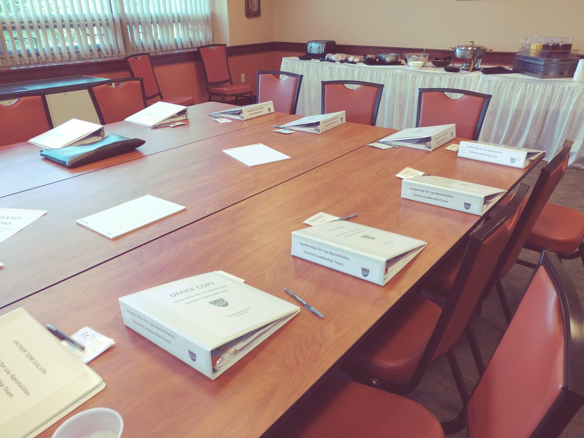 HollyJoyHopes's tweet photo. The work begins! #layapostolates #LeadershipDevelopment #diopitt https://t.co/Hlbx4y36CK
