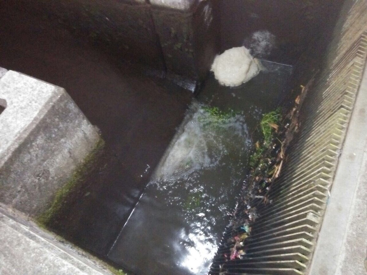 tirtawening_bdg's tweet photo. Sekilas info Produksi Air pada IPA Badaksinga saat ini Pkl 18.30 WIB turun drastis 845 liter/dtk dari Kapasitas Normal Produksi 1800 ltr/dtk https://t.co/IusYU47KGa