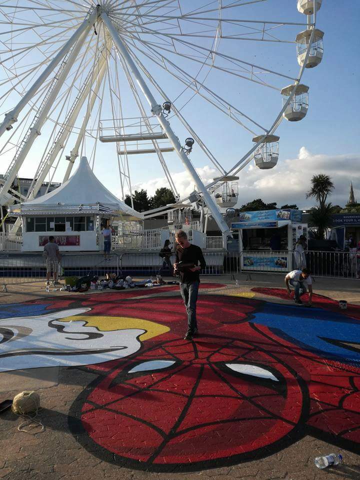 LucanArt's tweet photo. Visiting #BournemouthComicon this weekend? Make sure to go onto the Wheel and check the giant #SpiderMan we painted at the seafront ;) https://t.co/BsnDNGkOhU